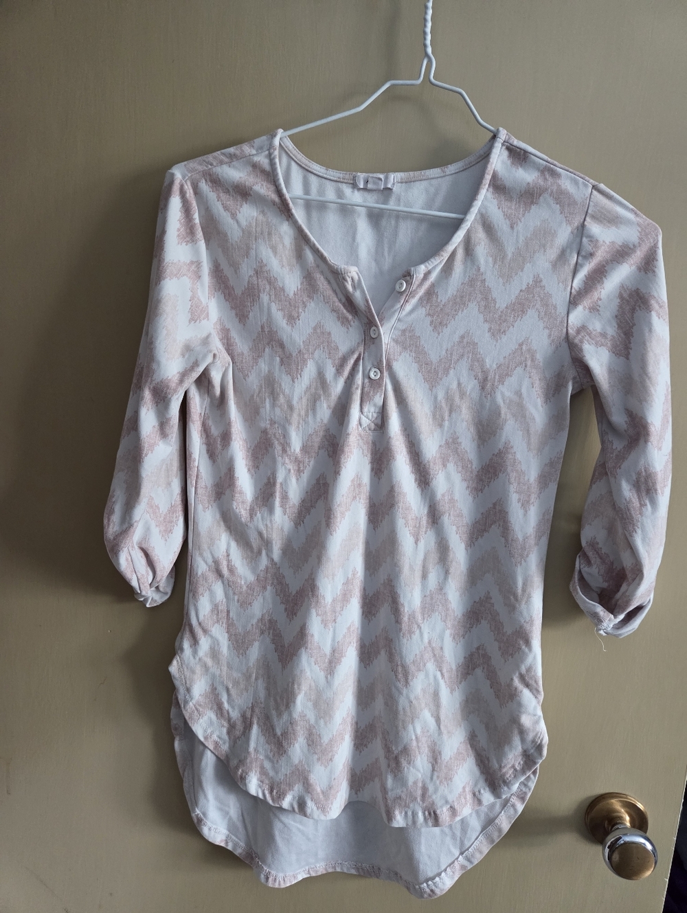 ☀️ 3/$15 - Ardene Light Pink & Off-White Henley Top